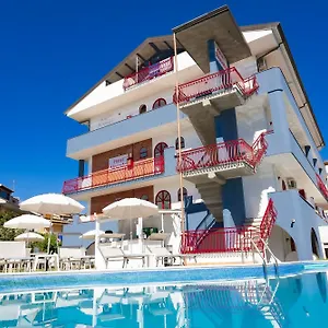 hotel-alexander-giardini-naxos.sicilyhotelsitaly.net/